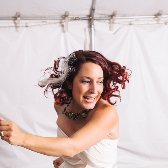 Meet your Posher, Cara - Picture 2 of 4